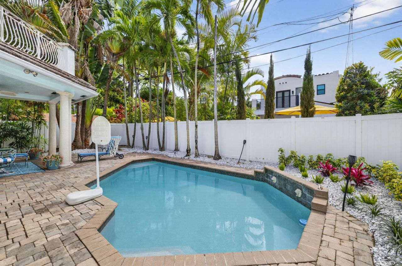 1020 SE 11th Street , Fort Lauderdale, FL 33316 Photo