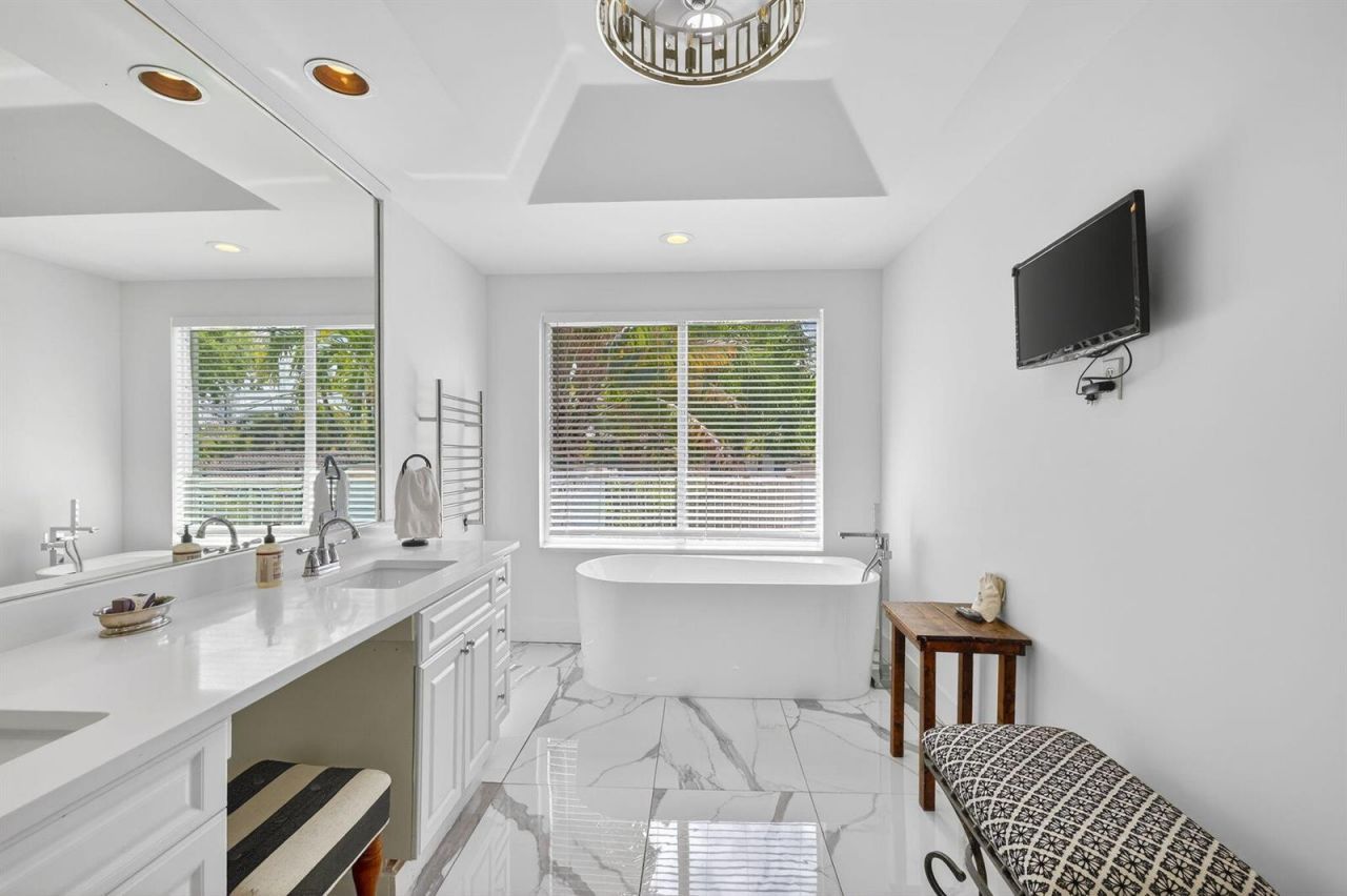 1020 SE 11th Street , Fort Lauderdale, FL 33316 Photo