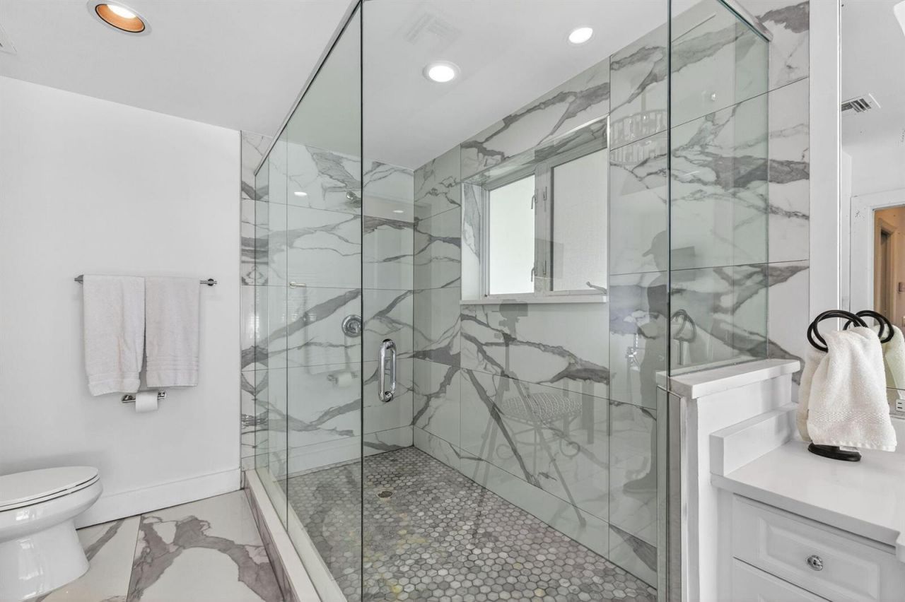 1020 SE 11th Street , Fort Lauderdale, FL 33316 Photo