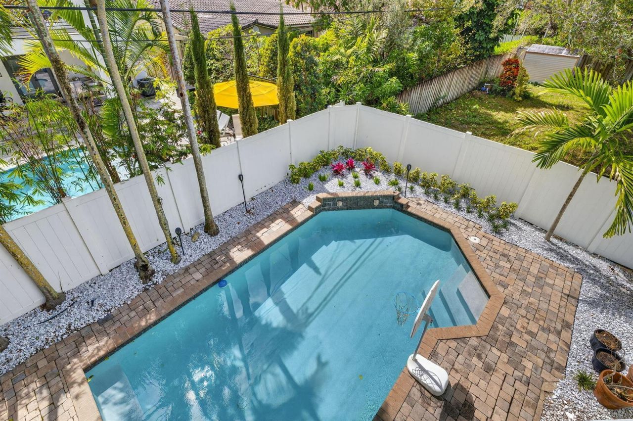 1020 SE 11th Street , Fort Lauderdale, FL 33316 Photo
