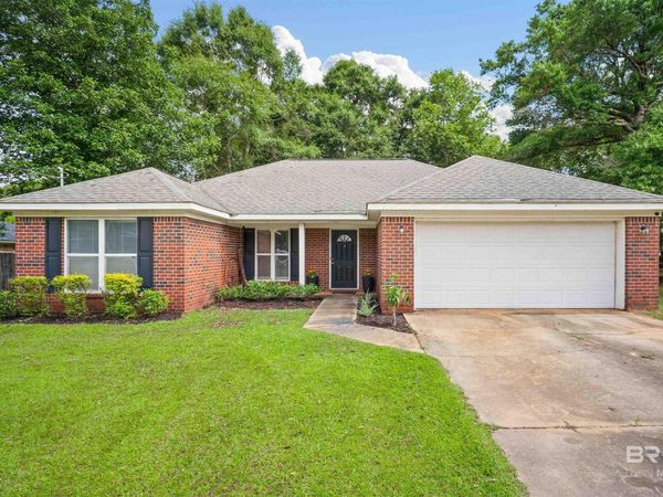 10534 Taylor Woods Loop, Wilmer, AL 36587