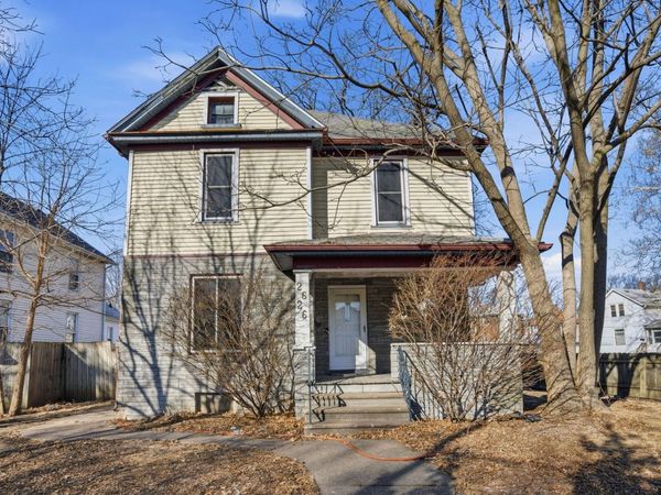 2626 Brady Street, Davenport, IA 52803