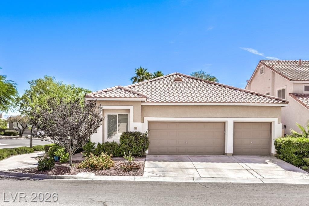 808 Cambridge Cross Place, Las Vegas, NV 89144 Main Photo