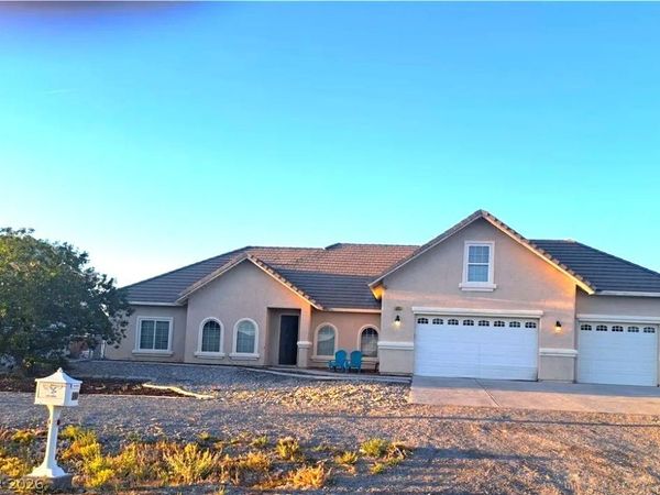 580 E Hickory Street , Pahrump, NV 89048