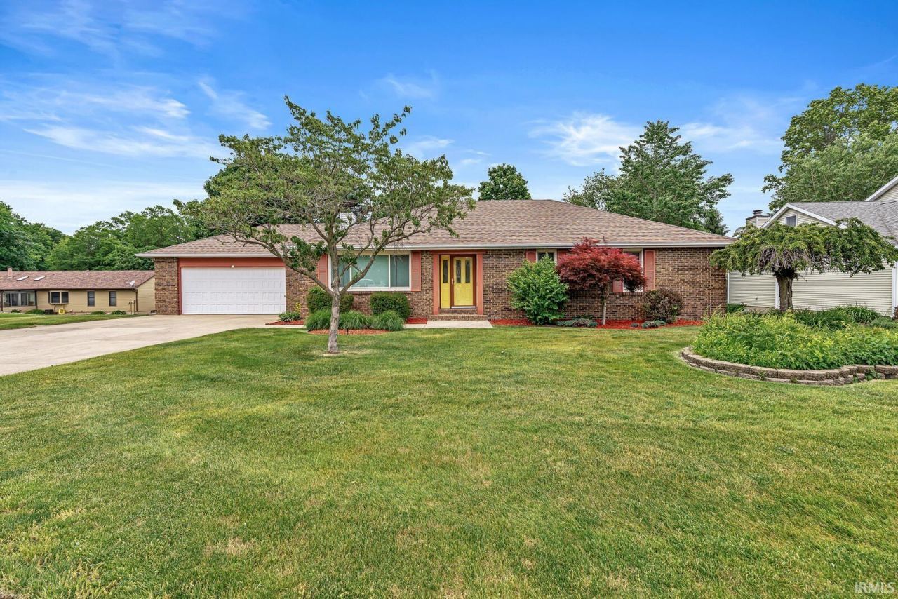 2615 Belknap Lane, Mishawaka, IN 46544 Main Photo