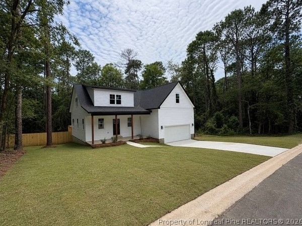 2421 Colgate Drive, Fayetteville, NC 28304