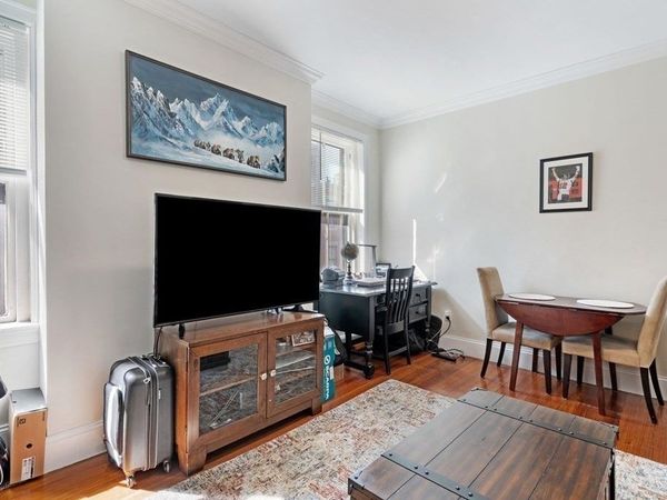 14 Gloucester St, Unit 3B, Boston, MA 02115