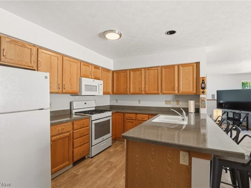 23135 Grist Mill Court , Unit 29C, Olmsted Falls, OH 44138 Photo 11