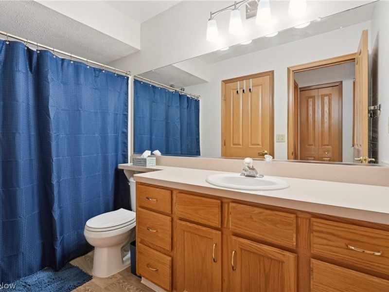 23135 Grist Mill Court , Unit 29C, Olmsted Falls, OH 44138 Photo 13