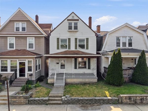 815 Maplewood Ave , Ambridge, PA 15003
