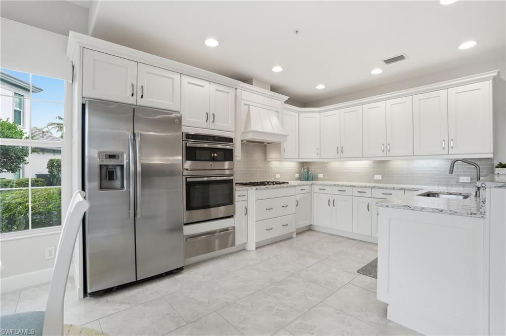 8066 Signature Club Cir , Unit 102, Naples, FL 34113 Photo