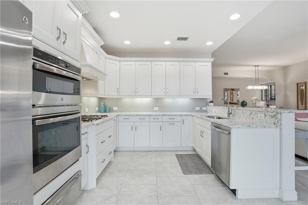 8066 Signature Club Cir , Unit 102, Naples, FL 34113 Photo