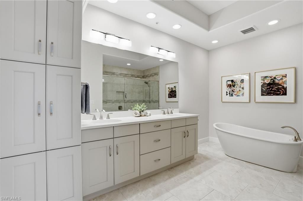 8066 Signature Club Cir , Unit 102, Naples, FL 34113 Photo