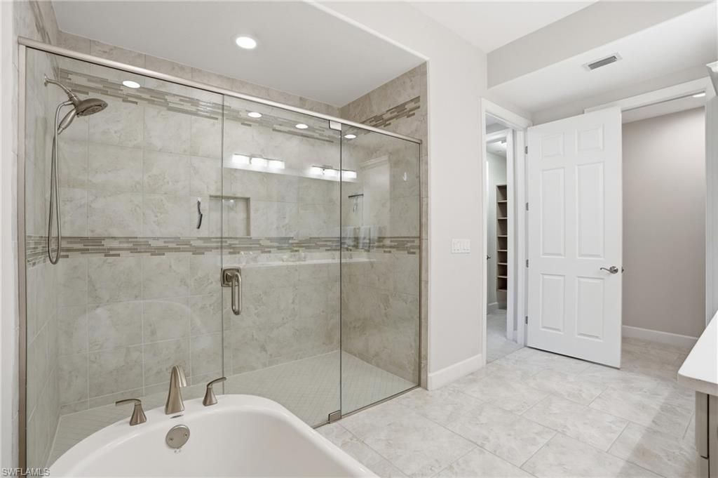 8066 Signature Club Cir , Unit 102, Naples, FL 34113 Photo