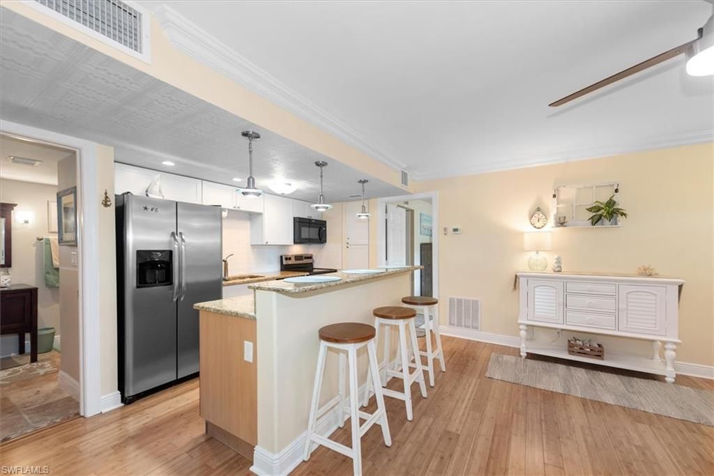 200 Palm Dr , Unit 4, Naples, FL 34112 Photo