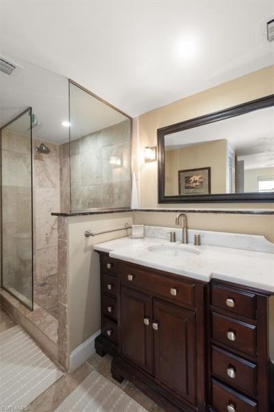 200 Palm Dr , Unit 4, Naples, FL 34112 Photo