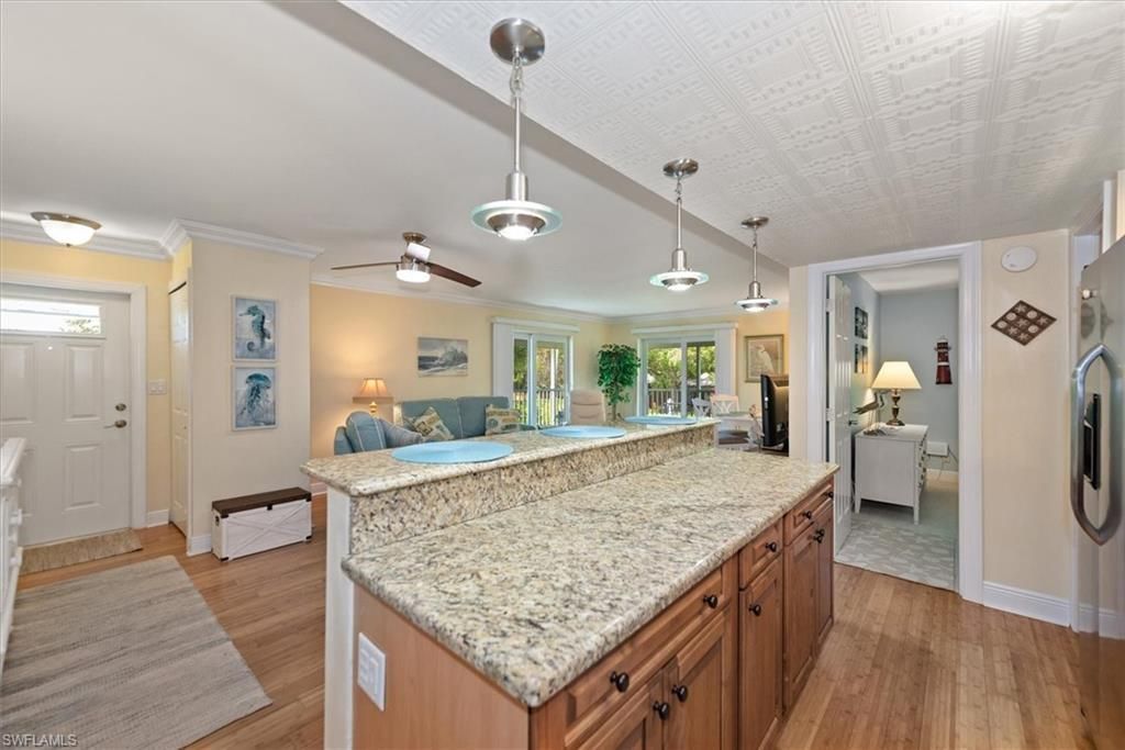 200 Palm Dr , Unit 4, Naples, FL 34112 Photo