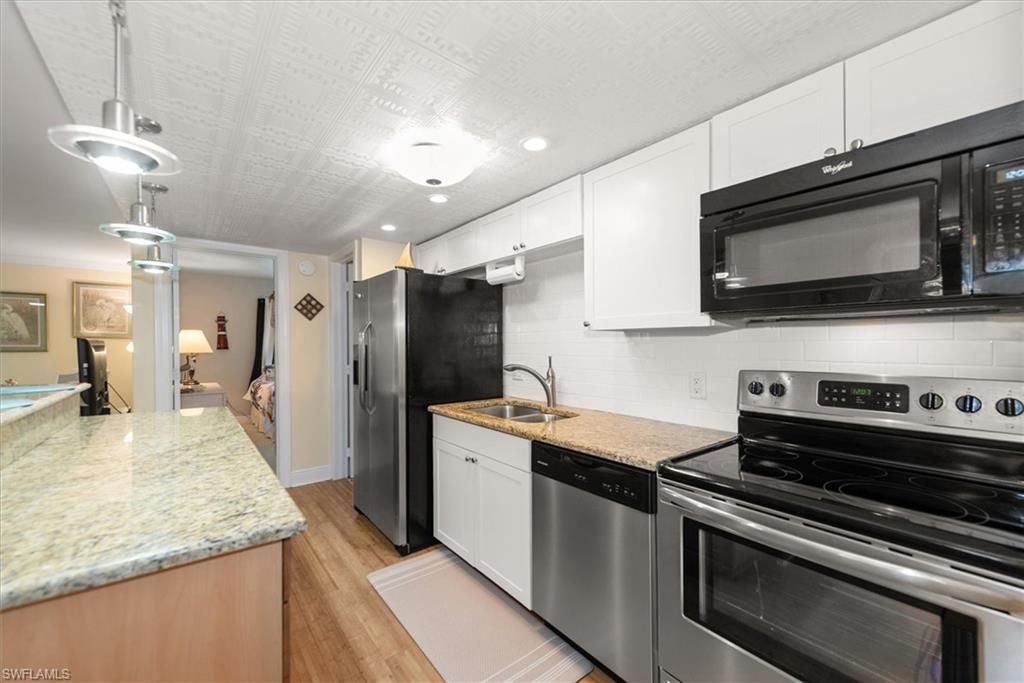 200 Palm Dr , Unit 4, Naples, FL 34112 Photo