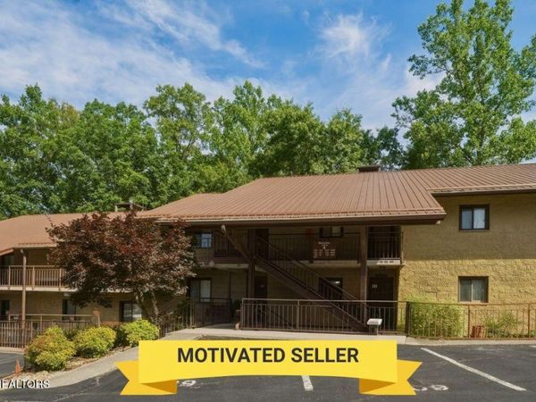 221 Woodland Rd, Gatlinburg, TN 37738