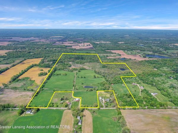 3020 Stillson Road, Stockbridge, MI 49285