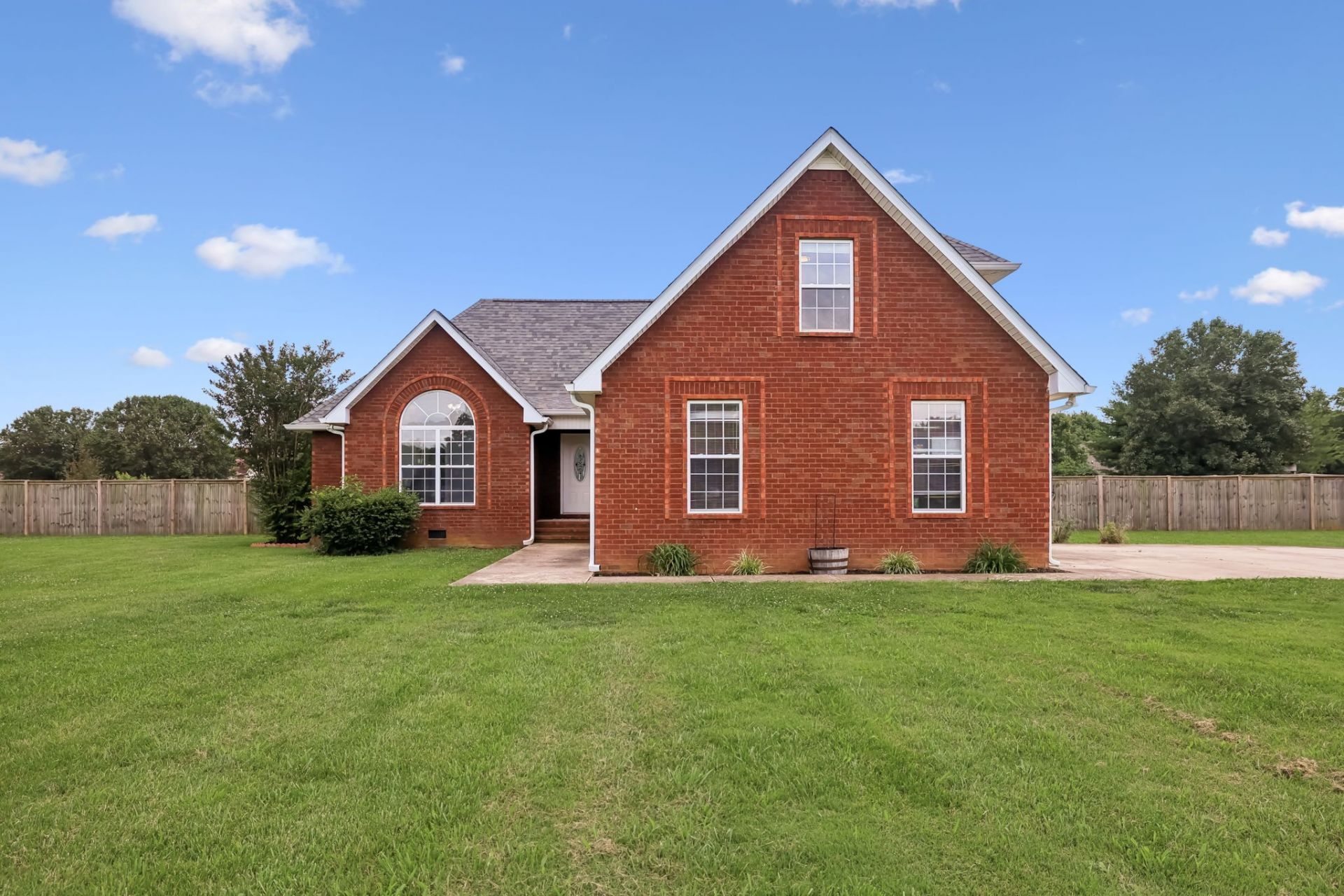1991 Young Ln , Chapel Hill, TN 37034 Main Photo