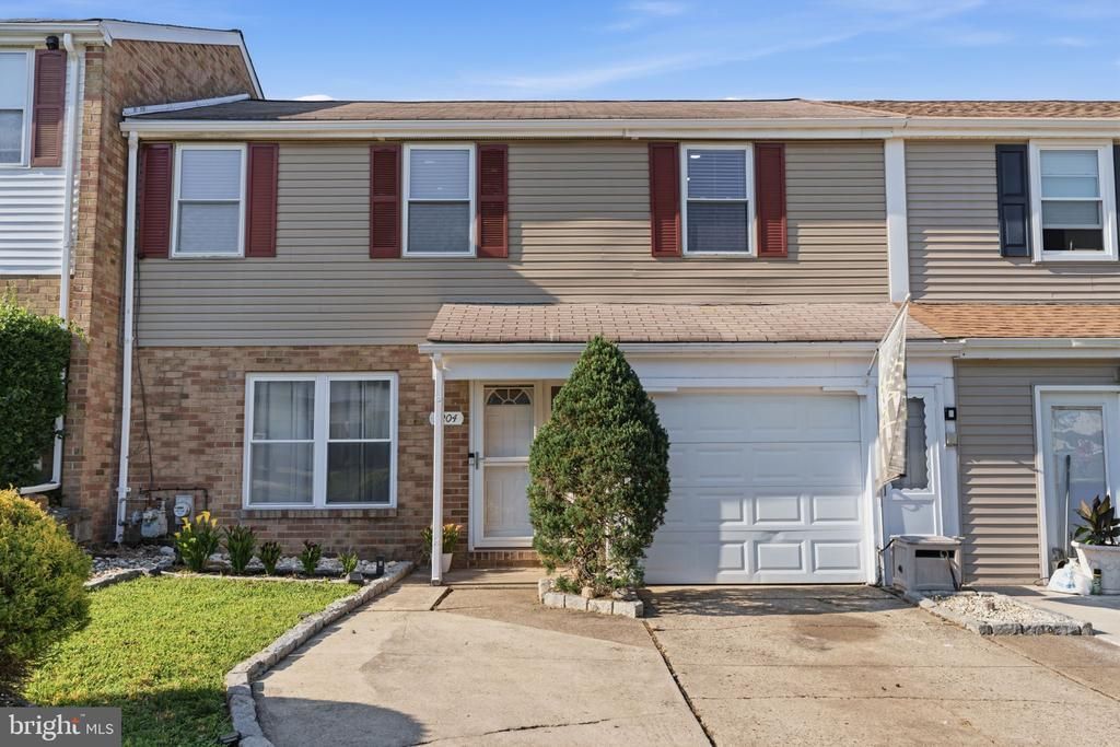 3204 Ethan Allen Ct, Bensalem, PA 19020 Main Photo