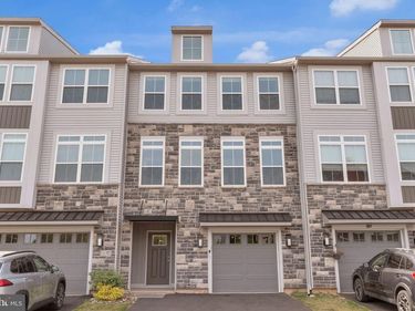 10 INDEPENDENCE COURT , PERKASIE, PA 18944