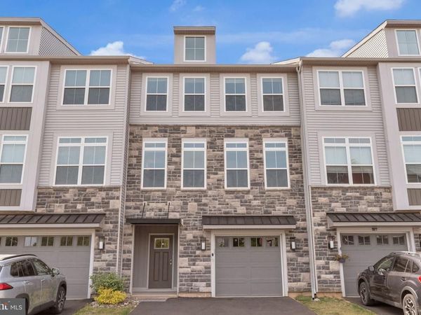 10 INDEPENDENCE COURT , PERKASIE, PA 18944