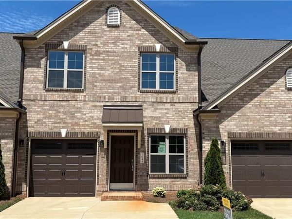 1044 Beechcraft Drive, Mebane, NC 27302
