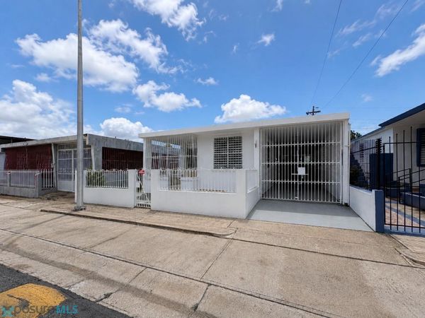 Cipres CALLE, Caguas, PR 00725