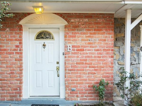 21 BRANDON HALL Drive , Unit B, Destrehan, LA 70047