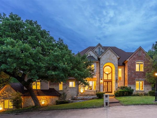 2639 Hemingway Court , Arlington, TX 76006