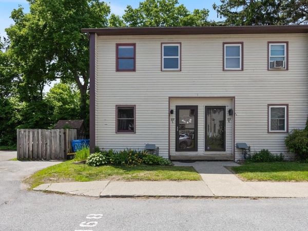 89 North Champlain Street, Unit L, Burlington, VT 05401