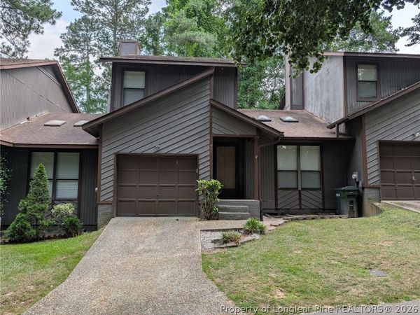 951 Creek Side Run , Fayetteville, NC 28303