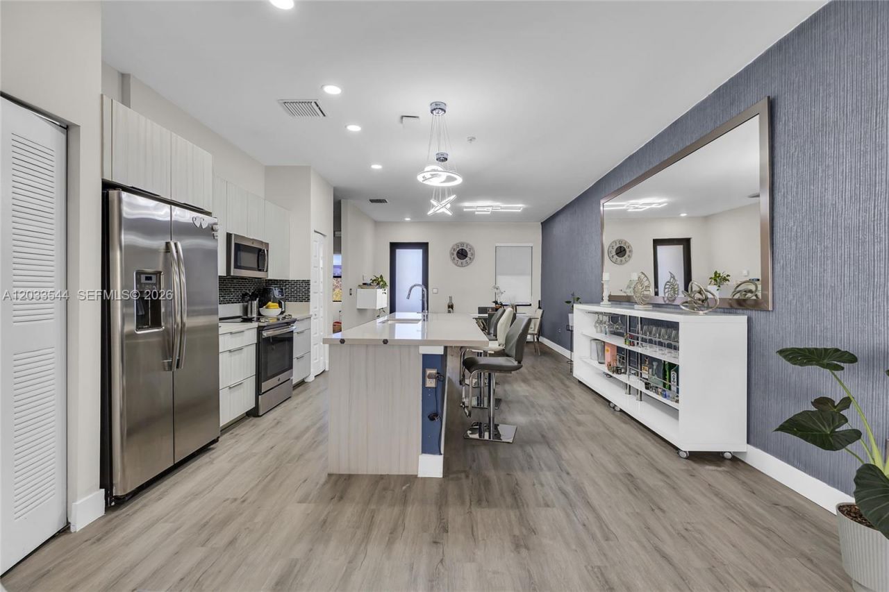 7925 NW 104th Ave, Unit 28, Doral, FL 33178 Photo