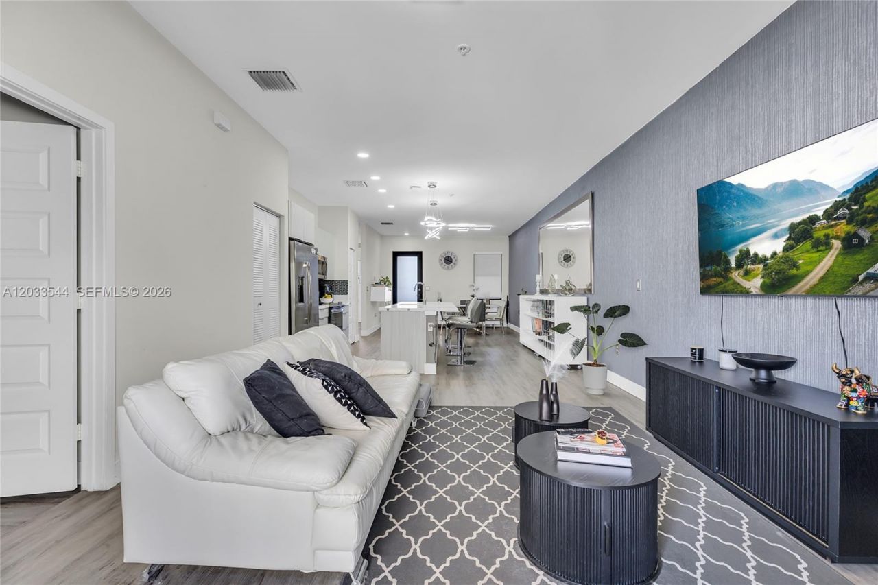 7925 NW 104th Ave, Unit 28, Doral, FL 33178 Photo