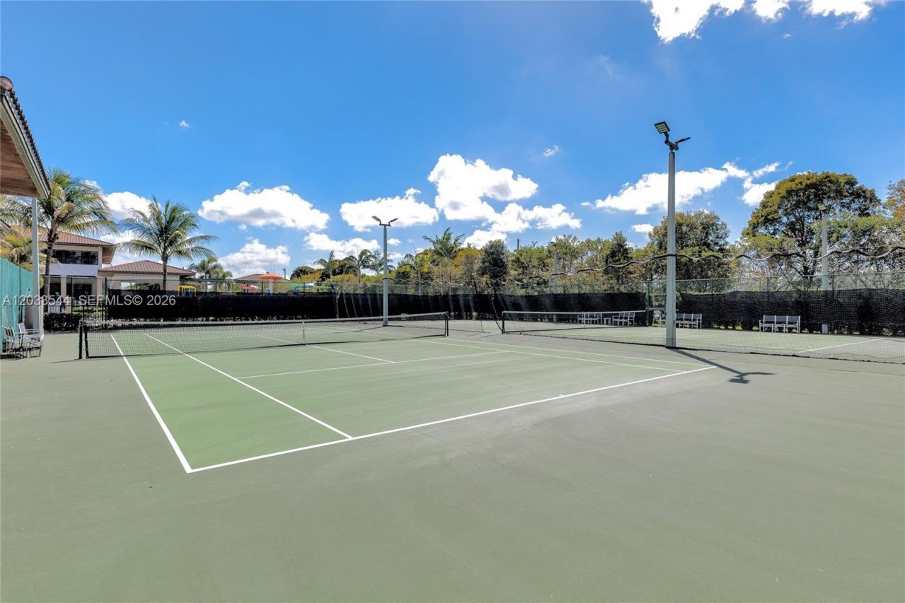 7925 NW 104th Ave, Unit 28, Doral, FL 33178 Photo