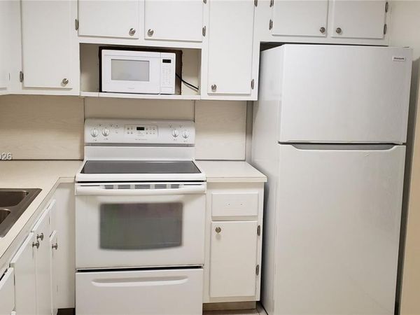 300 NE 12th Ave , Unit 205, Hallandale Beach, FL 33009
