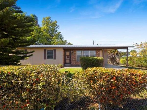 110 SW 12th Avenue , South Bay, FL 33493