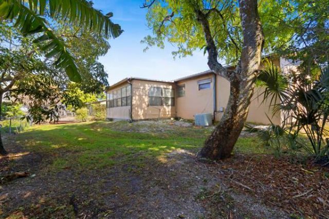 110 SW 12th Avenue , South Bay, FL 33493 Photo