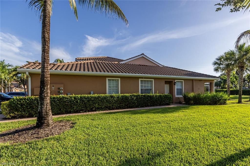 14165 Winchester Ct , Unit 204, Naples, FL 34114 Photo
