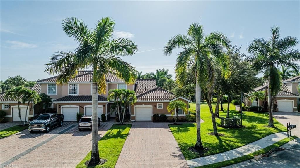 14165 Winchester Ct , Unit 204, Naples, FL 34114 Photo
