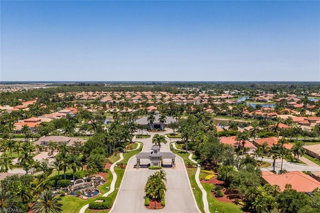 14165 Winchester Ct , Unit 204, Naples, FL 34114 Photo