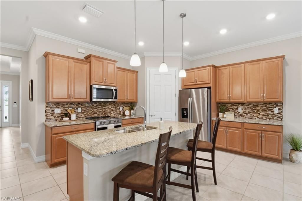 3653 Avenida Del Vera, North Fort Myers, FL 33917 Photo