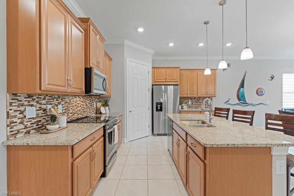 3653 Avenida Del Vera, North Fort Myers, FL 33917 Photo