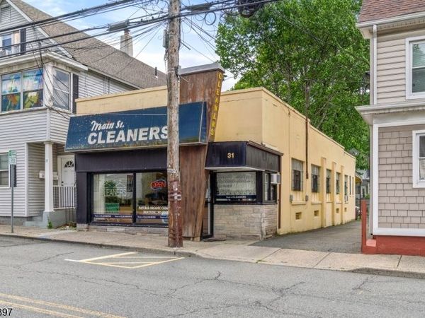 31 S Main St, Wharton, NJ 07885