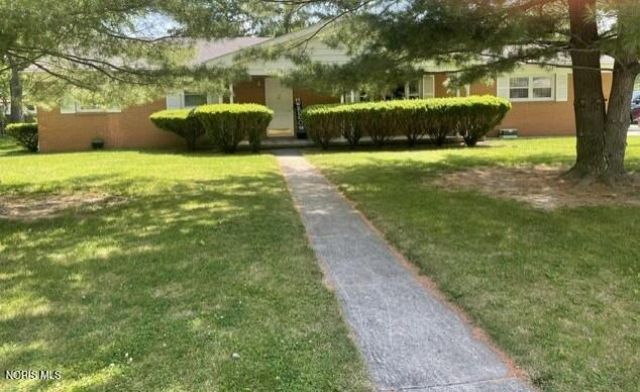 601 Winterberry Drive , Findlay, OH 45840 Main Photo