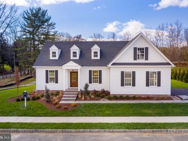 4630 OLD SAUCON ROAD, BETHLEHEM, PA 18015