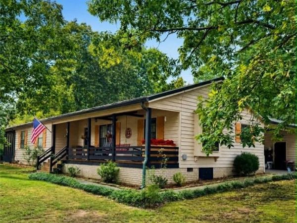 11 Harbour Road NE, Rome, GA 30165