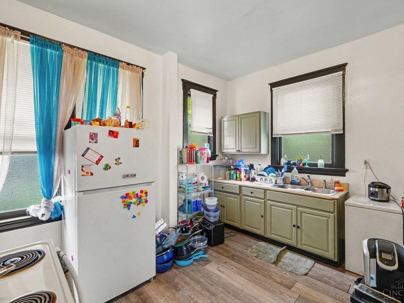 6129 cary Avenue, Cincinnati, OH 45224 Photo 3